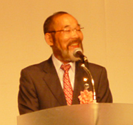 三重大学学長の内田さまのご発声でかんぱい！！