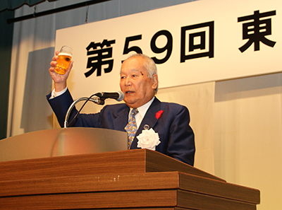 全国社会福祉協議会会長 斎藤様のご発声でかんぱい！！