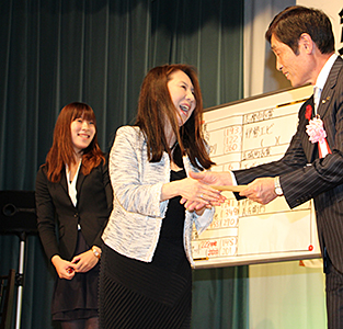 恒例となりました福引大会