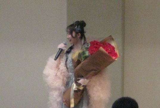 伊勢市出身のシンガーソングライター、マキタキシロさん